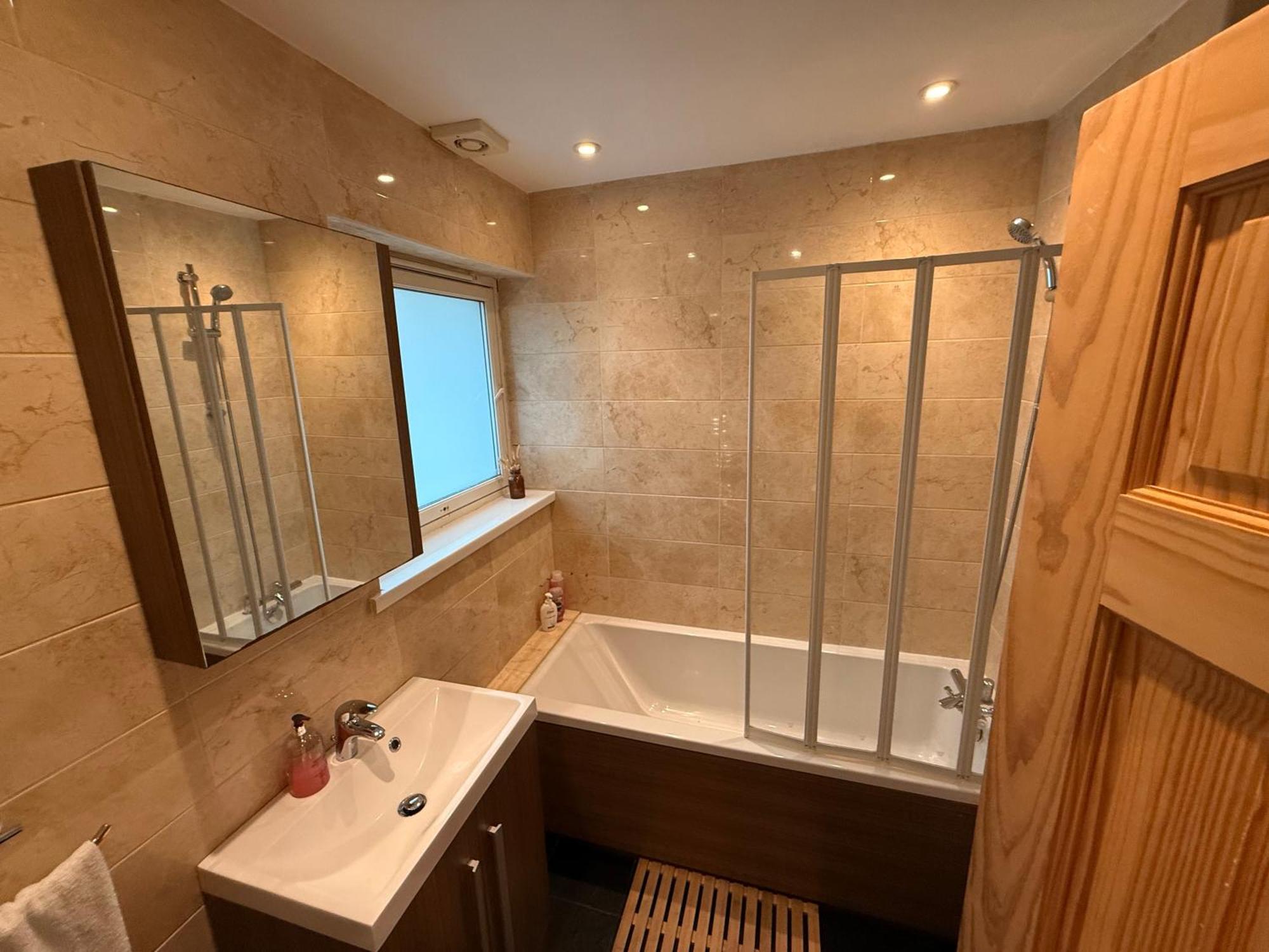 Two Bedroom Flat In The Heart Of לונדון מראה חיצוני תמונה